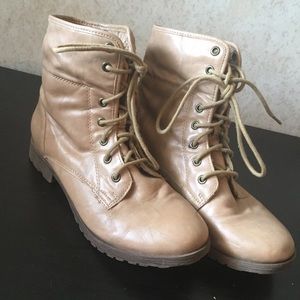 Ankle boots